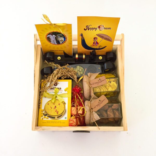 Great Kerala special gift items with Kerala Spices boat & banana chips - Image 2