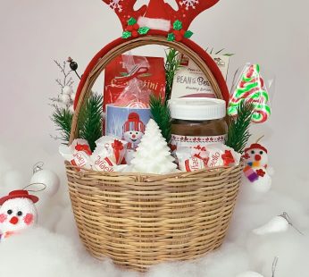 Delight Holiday gifts Hamper for your loved ones with Set Contains Loacker Quadratini Espresso and more