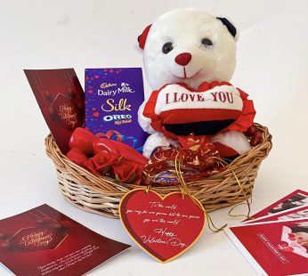 Lovely valentine’s day gift hampers with elegant Teddy, Chocolates, Couple pot, Cards