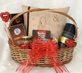 Charming Valentine’s day Gift Hampers With  Coffee, Fruit n nut, Almond bottle, Locker espresso, chocolates and cards