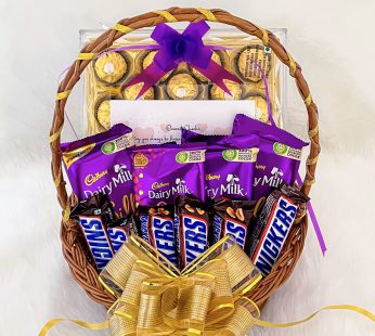 Best gifts for womens day with Ferrero rocher | Diary milk silk | Snickers | Greeting card