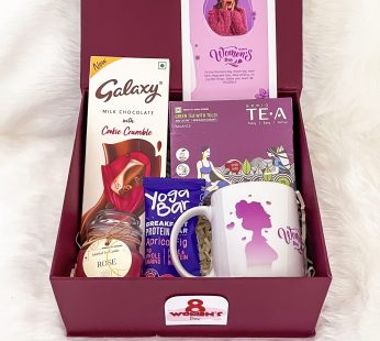 Tickle Pink gift for womens day Including Premium Chocolates, Scented Candle, Green Tea And Magic Mug