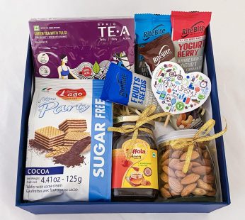 Healthy hampers with Energy bar | Honey | nuts jar | Ccoa waffer | Green tea With  Thulasi