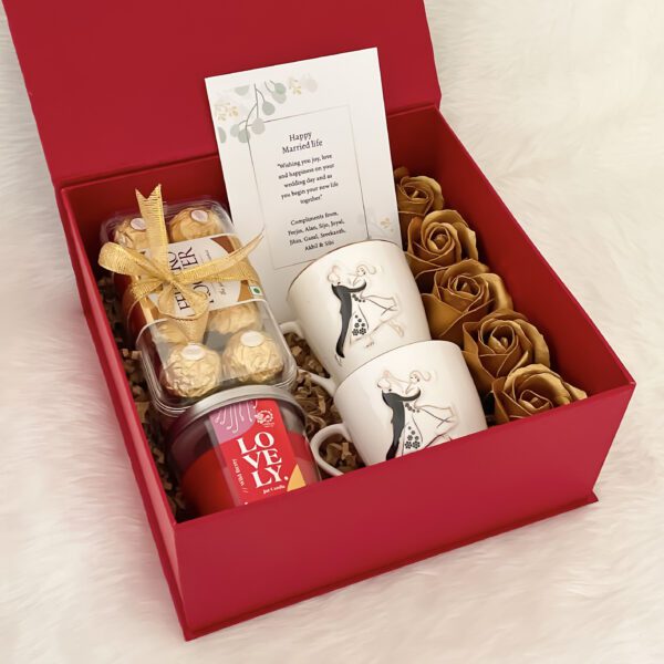 Find the unique anniversary gifts for couples With Chocolates | Scented candle | Couple mugs and more - Image 3