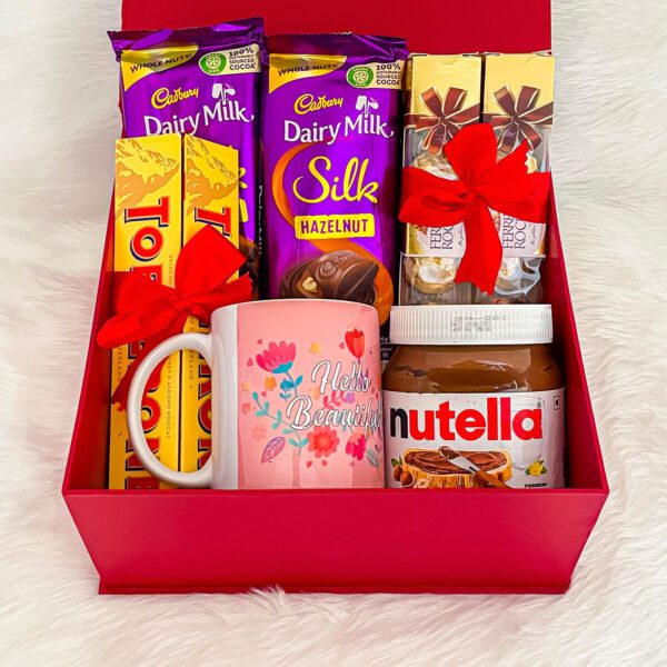 Bold And Beautiful Women's Day Gift With Personal-Care Products, Chocolates, And More - Image 2