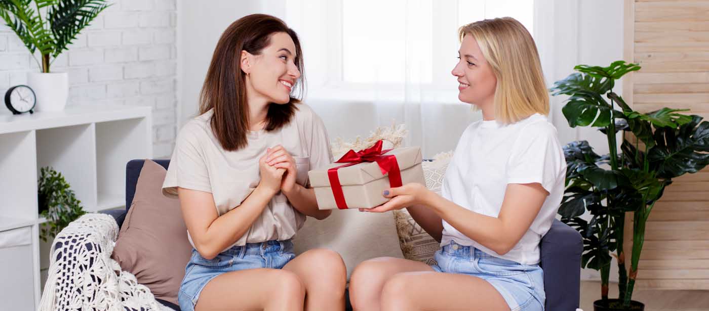 Luxurious Friendship Day Gift Ideas for Precious Friendship Bonds