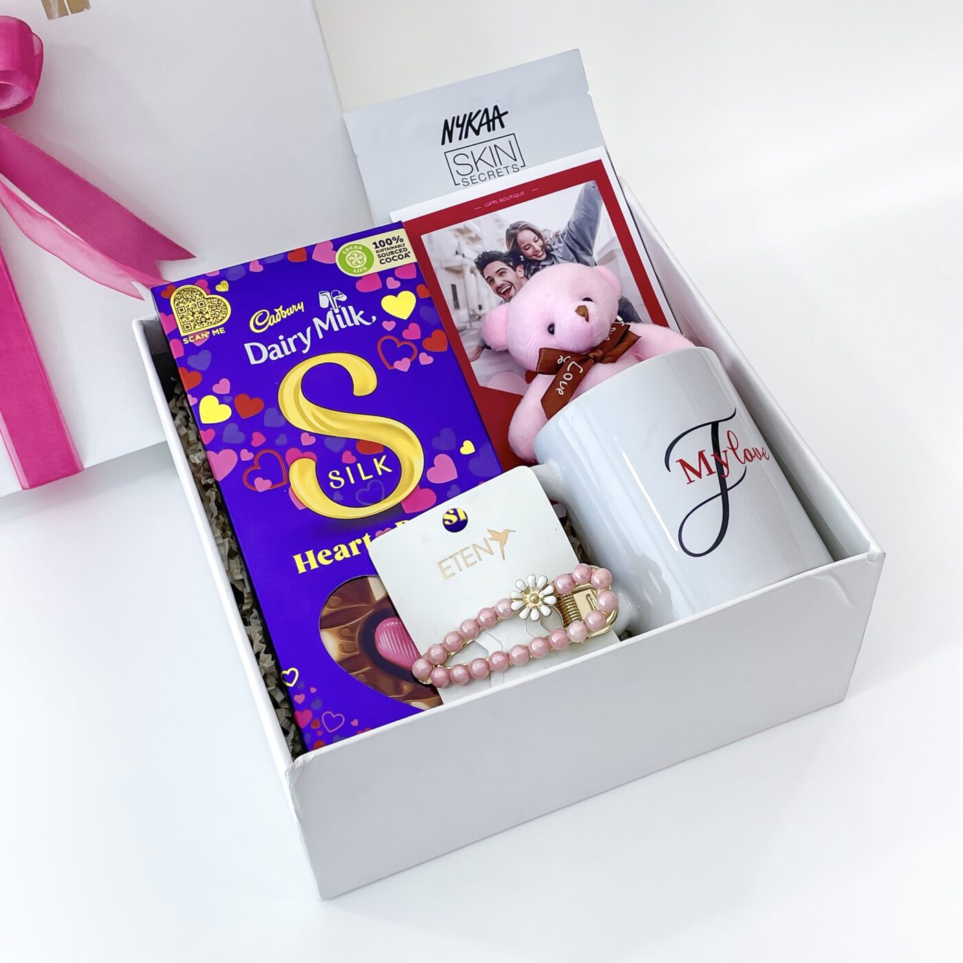 Order/Send Valentines Day Gift Box For Girl | Angroos