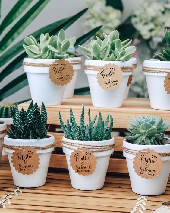 Personalized wedding return gifts