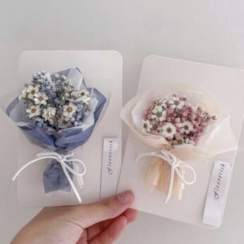 Beautified and customized wedding return gift cards with dry flowers (50 Pcs)