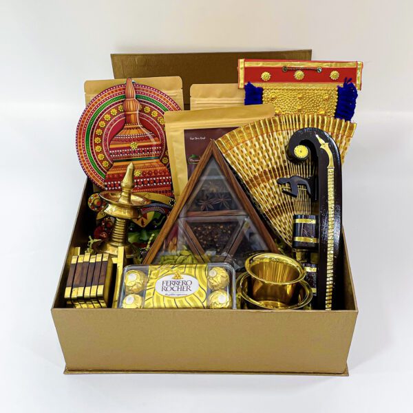 Surprise your dearest ones with a Republic Day special gift, filled with Nilavilakku, Kathakali heads, and more - Image 5