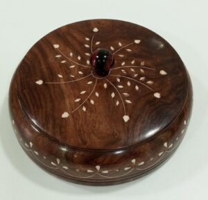 Round spices box 