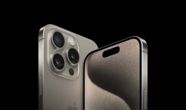 Introducing the Angroos iPhone 15 Gift Hamper: Unwrap Innovation, Luxury, and More!