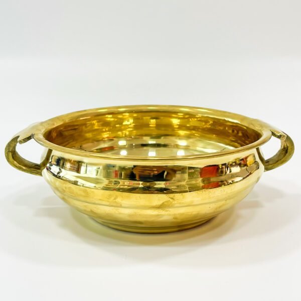 Majestic beauty: Kerala's traditional brass uruli (L 6 x W 7.5 x H 2.5 inches) - Image 2