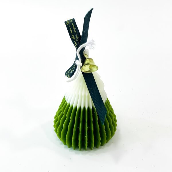 merriment tree shape scented candle for infusing your Xmas celebrations - Image 3