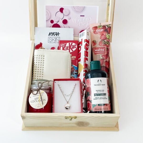 EmpowerHer Elegance: International Women's Day Gift Set - Image 3
