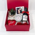 Wedding Anniversary gifts for Couples
