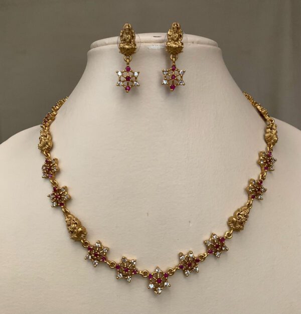 Elegant  Diamond Star Necklace and Earrings Set - Image 2