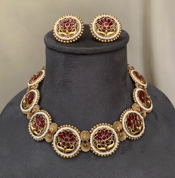 Traditional Green Stone Necklace Set with Earrings - Image 2