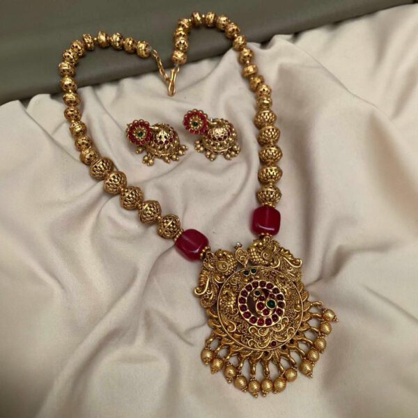 Divine Radiance Imitation Necklace Set - Image 4