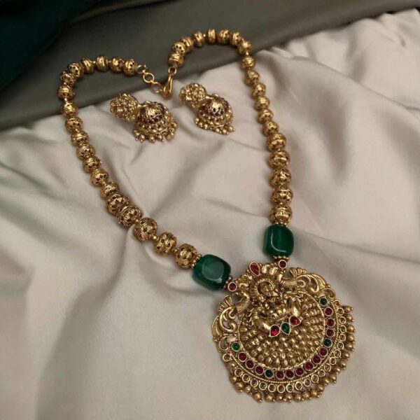Divine Radiance Imitation Necklace Set - Image 5