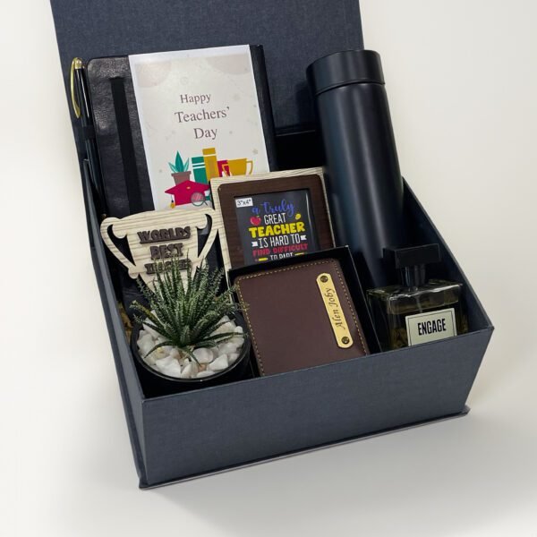 Elegant Teachers Day Gift Hamper – Thoughtful & Practical Gifts for Teachers - Image 3