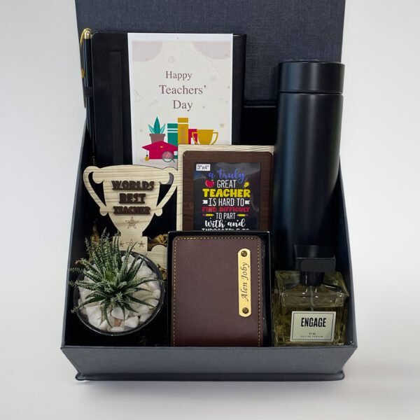 Elegant Teachers Day Gift Hamper – Thoughtful & Practical Gifts for Teachers - Image 4