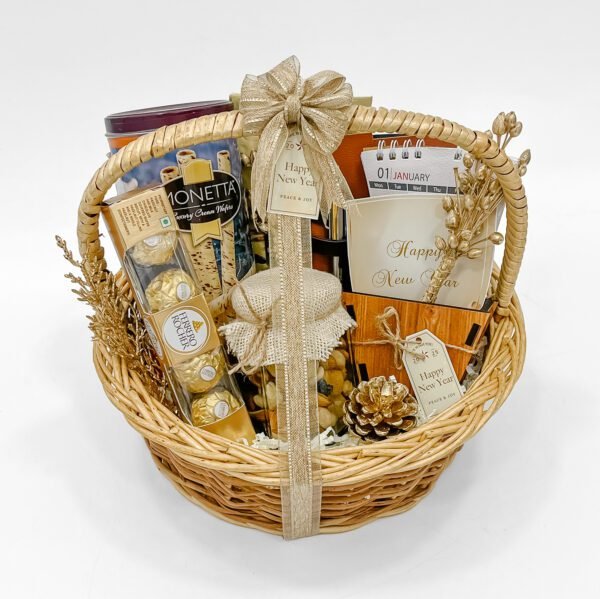 Festive Elegance – The Perfect New Year Gift Hamper for Loved Ones - Image 4