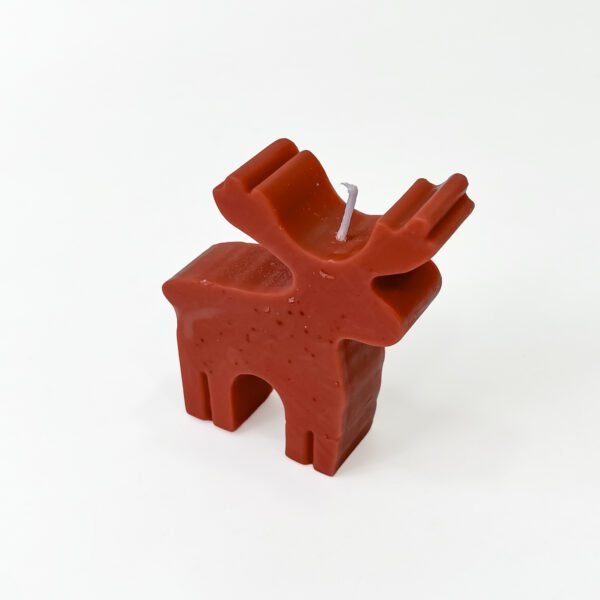 Red Reindeer-Shaped Candle – Festive Holiday Décor Piece - Image 4
