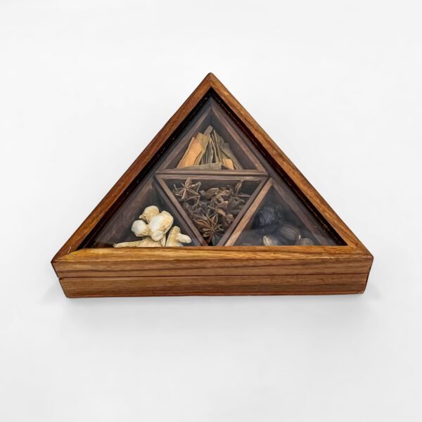 Wooden Triangle Spice Box with Spices and Transparent Lid - Image 2