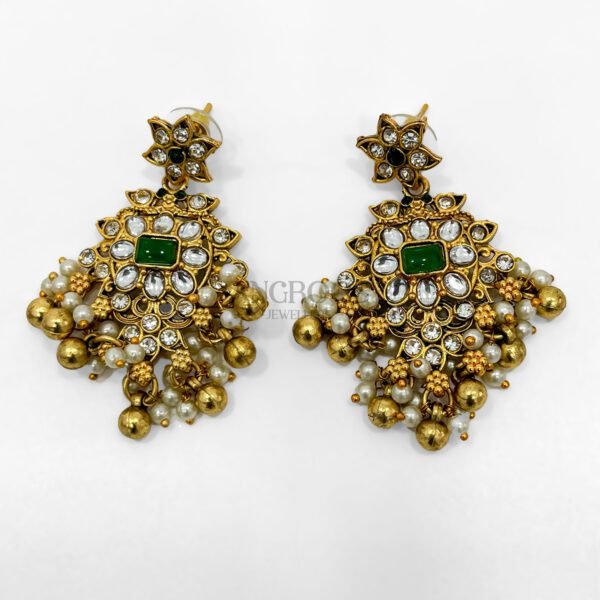Stunning Emerald Bliss Necklace Set – Exquisite Bridal Jewelry - Image 3