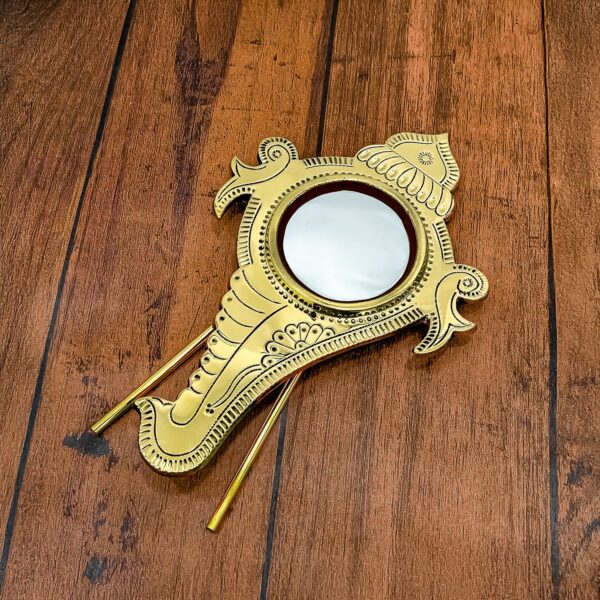 Traditional Aranmula Kannadi – Handmade Kerala Heritage Mirror - Image 3
