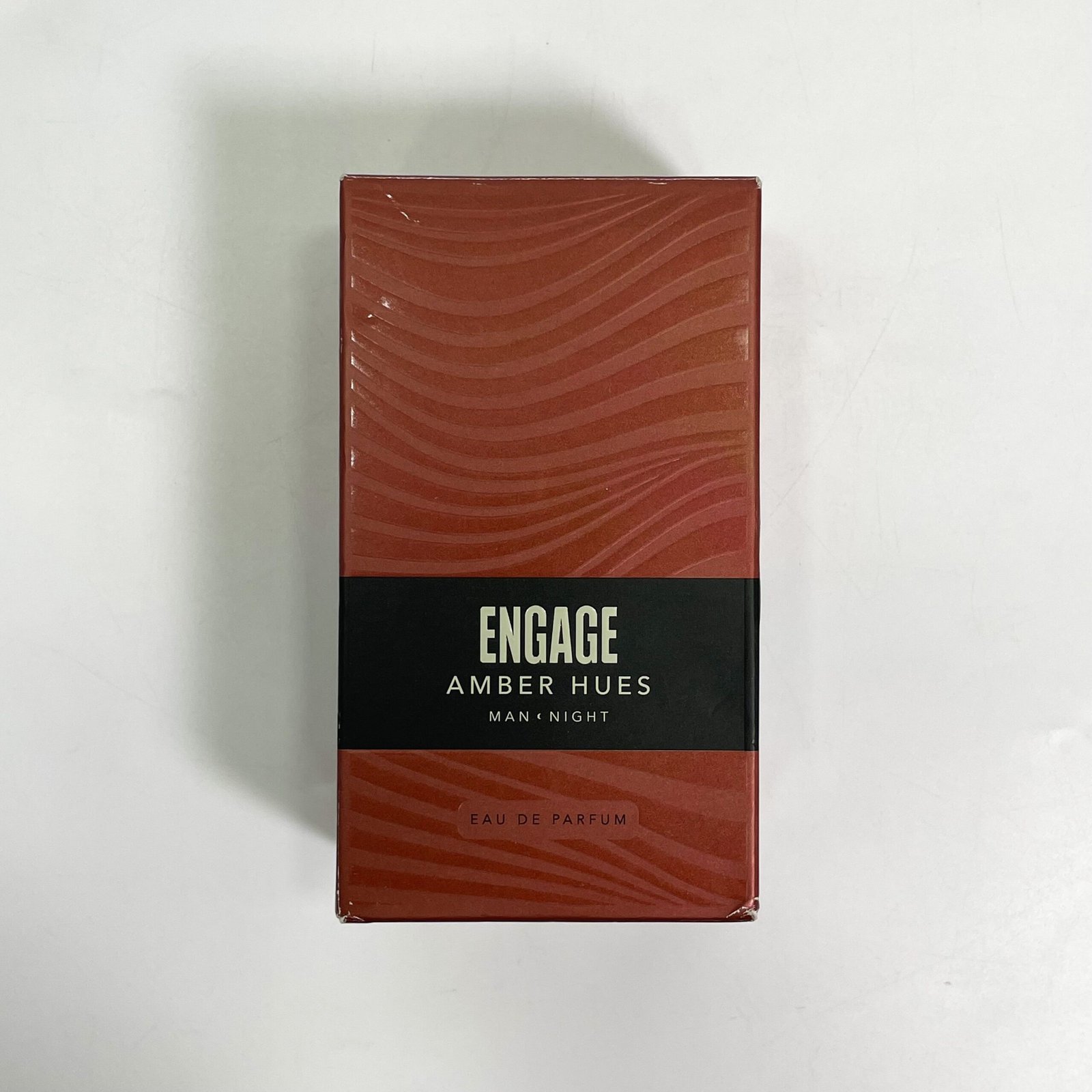 Engage amber hues perfume