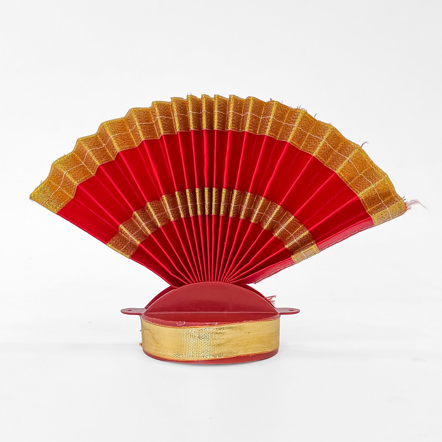 Thirudayada – Red & Gold