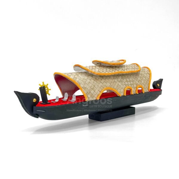 Elegant 16 Inch Kerala Boat Replica – Handwoven Cultural Souvenir - Image 3