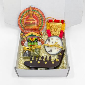 Kerala Special Gift Box – Traditional Kathakali, Nettipattam, Spices & Boat Decor Set