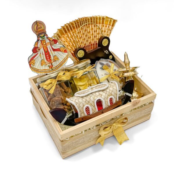 Exquisite Onam Gift Hamper Tray with Kerala Souvenirs & Treats - Image 2