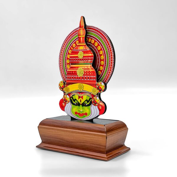 Compact Wooden Kathakali Head Showpiece – Kerala Art Table Decor - Image 3