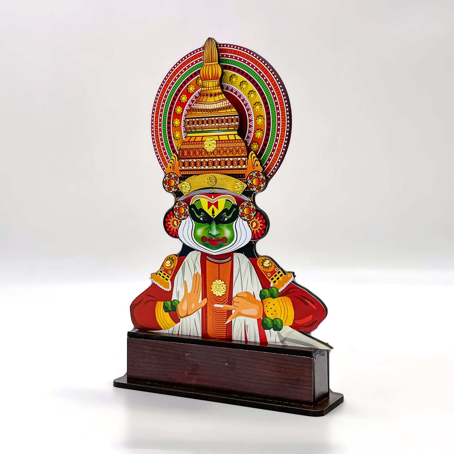 Vibrant Kathakali Dancer Table Decor – Wooden Kerala Art Memento - Image 3