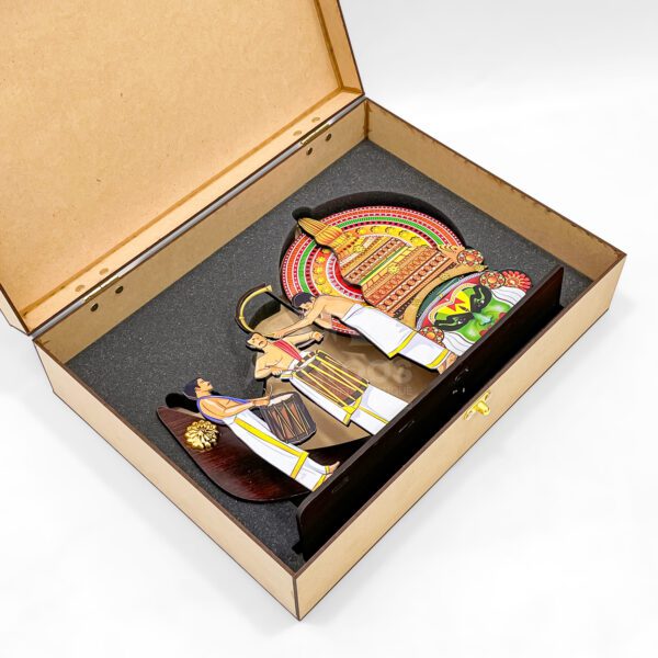 Kathakali & Chendamelam Wooden Gift Box – Kerala Cultural Showpiece - Image 3