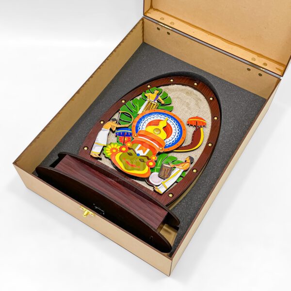 Kerala Kathakali Wooden Cultural Gift Box with Traditional Chenda Melam Art - Image 3