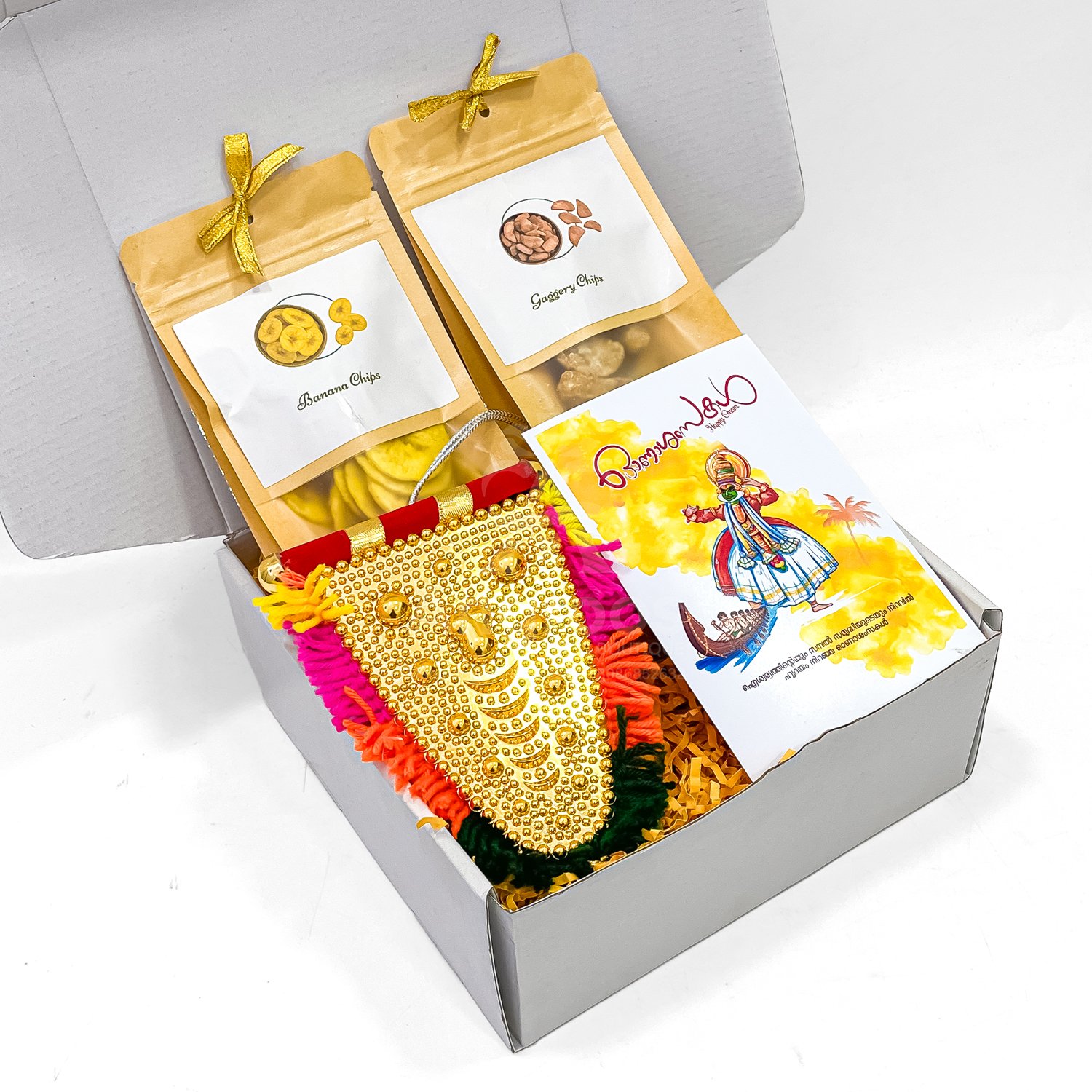 Onam Nettipattam Gift Hamper with Banana & Jaggery Chips - Image 3