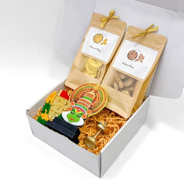 Deluxe Kathakali Onam Gifts Box with Nettipattam and Brass Nilavilakku - Image 3