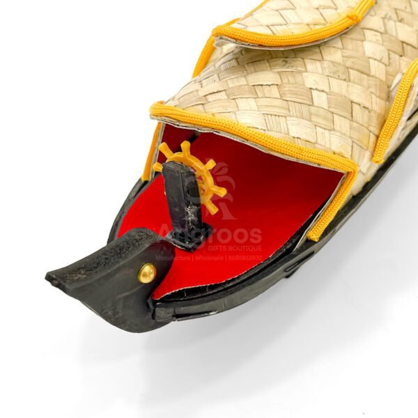 Handcrafted Kerala Houseboat Showpiece – Canoe Model with Coir Detailing (10 Inch) - Image 4