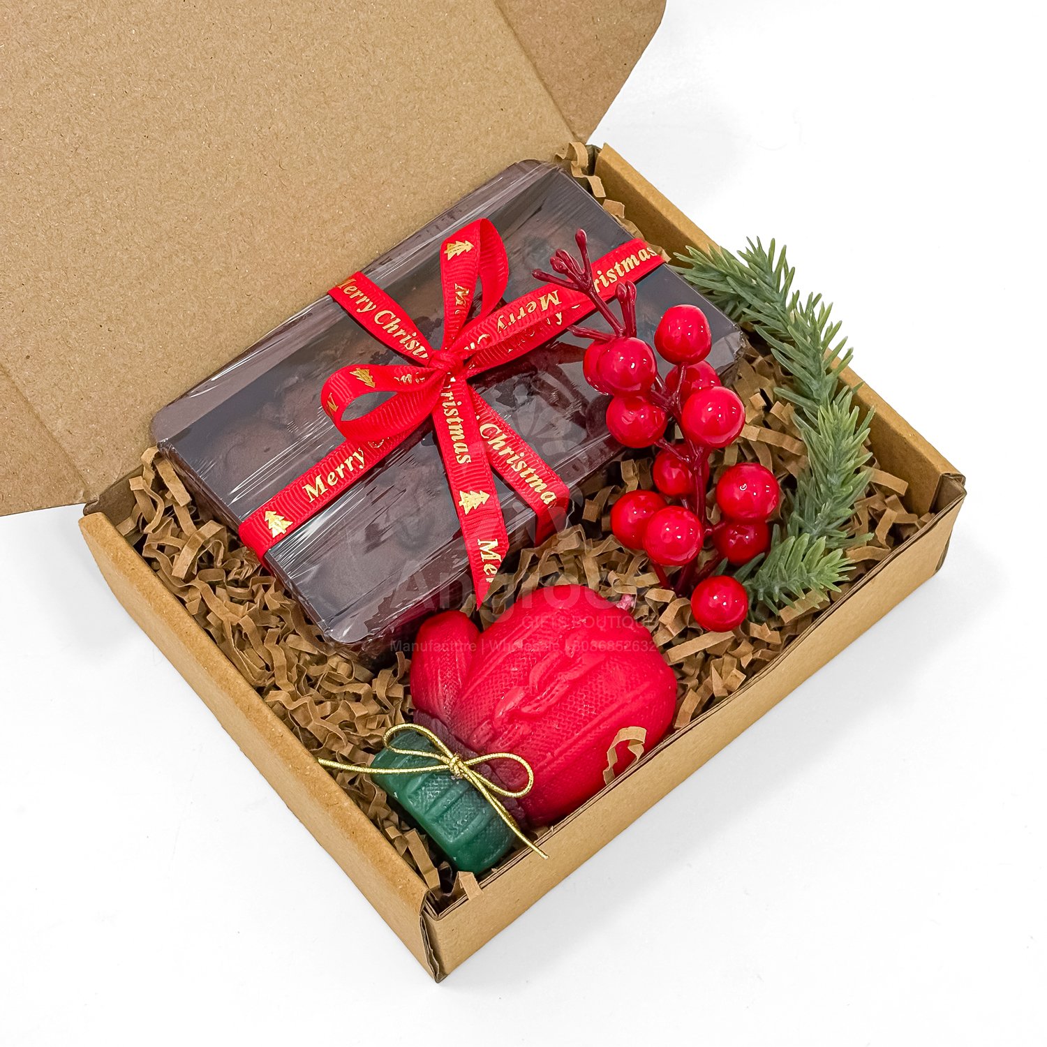 Christmas Plum Cake Gift Box with Candle & Décor - Image 2