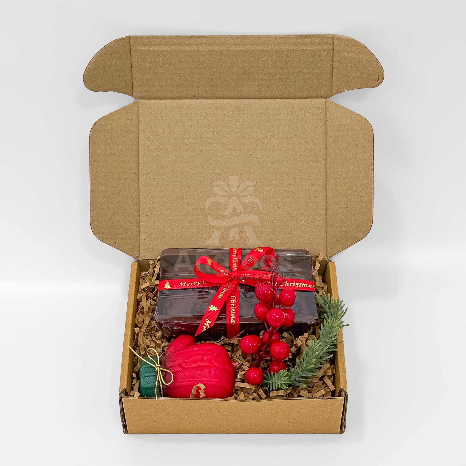 Christmas Plum Cake Gift Box with Candle & Décor - Image 4